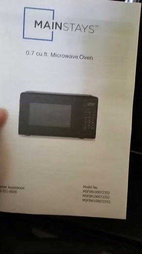 How to Set The Clock on the Mainstays 0.7 cu. ft. Microwave Oven model MSF0B100072352
