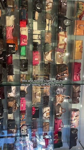 #17StByColaKicks #bestshoppingnyc #vintagedesigner... #Shorts #17th.ck