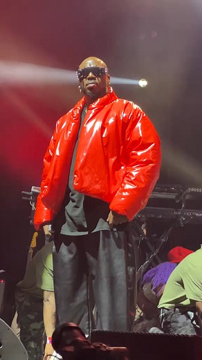 4.2K views · 174 reactions | Toofan a réalisé notre rêve voir un togolais se produire en France dans une grande salle félicitations à notre legende Toofan | Rien Que La vérité web | Facebook