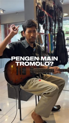 JUAL BELI ALAT MUSIK ORI JOGJA on Instagram: "“Iconic Pitch Shifting.”🔥🔥 Digitech Whammy V01 hadir untuk kamu yang suka bereksperimen. #indiedigitech #newstockcatalogindie Digitech Whammy V01 Pitch Shifting IDR 4.450.000 Masih ready juga : Digitech WhammyDT V01 Pith Shifting & Drop Tune IDR 5.900.000 Digitech FS3X Footswitch IDR 490.000 Brand New | Authorized Dealer #digitechefx #digitech #whammy #whammypedal #metalhead #guitareffects #guitarist #efekgitar #droptune"