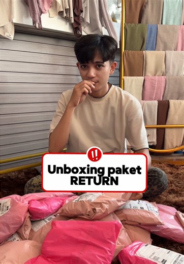 Edisi unboxing paket Return 😴 Kita di buat kaget krna semua paketan return ini rupanya dari satu orang yg sama 🤯🫵🏻 …. Bener-bener yeee ada orang iseng nya kebangetan dehhh, bikin mimin kesyell ajah #unboxing #grmw #return #paket #fyp