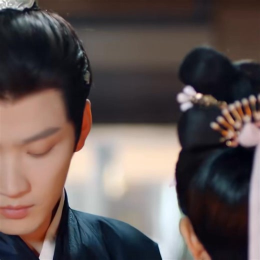 27K views · 344 reactions | 新妇被算计，殊不知下一秒就抓出心机女！ The bride was plotted against, but she didn't know that the scheming woman would be caught in the next second! #reels #chinesedrama #drama #hotdrama #movie | 華視陸劇社 Chinese Drama | Facebook