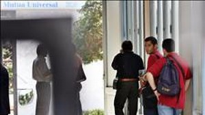 La policía registra las oficinas de Mutua Universal por orden de la fiscalía