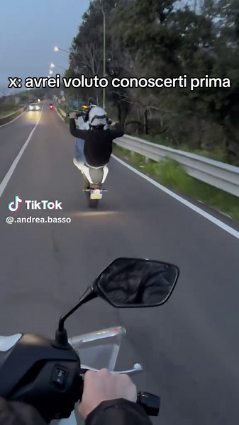 Il tuo passato in un meme del 2020