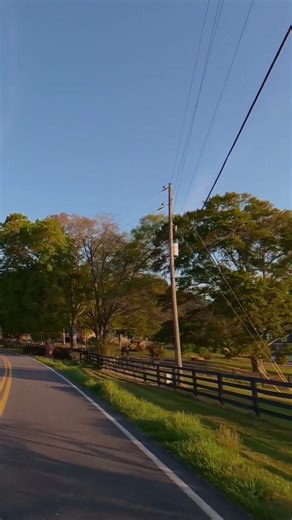 A road like this slows everything down | American countryside drive #ruralamerica #slowdown