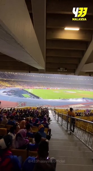 LIVE UPDATE : JOHOR DARUL TAKZIM VS TERENGGANU FC Suasana terkini didalam Stadium Nasional Bukit Jalil menjelang aksi sepak mula perlawanan akhir Piala Malaysia 2023 diantara pasukan Johor Darul Takzim menentang Terengganu FC jam 9 malam ini. #fyp #foryoupage #tiktoksports #warungbola433 #footballtogether #sembang433 #433myturunstadium #bolasepak #ligamalaysia2023 #ligasuper2023 #foryousports #sukanditiktok #pialamalaysia2023 #finalpialamalaysia #mfl #terengganufc #johordarultakzim #petehganupet