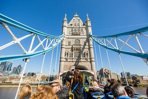 London Tootbus Hop on Hop off Bus Tour and Thames River Cruise