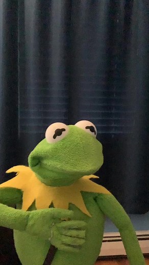 Drink your juice 🐸 🐸