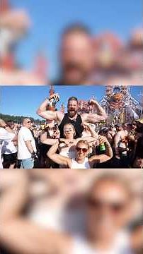 My first festival experience being 7'2" (The Dutch Giant)