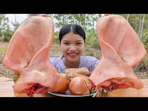 Fried Pig Ear Curry Recipe / How to Cook Pig Ear Curry / Eating Pig Ear with Rice Noodle