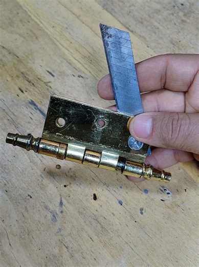 A brilliant invention that solved a problem for all electricians in the world. #Amazing_inventions