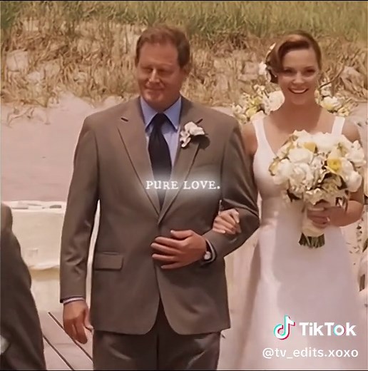 Heartwarming Wedding Moments in 27 Dresses Movie