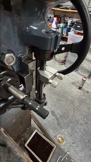 1964 Bridgeport J-Head — Making a Downfeed Direction Knob from Scratch