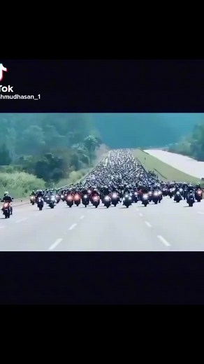 Motorcycle Group Ride: Adventure on the Highway
