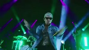 43K views · 1.7K reactions | If you’re coming out to a show this year let us know where! 落 | Hollywood Undead | Facebook