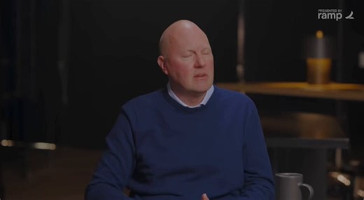 Marc Andreessen: "Starlink just hit massive subscriber numbers, but most people don't realize this used to be the ultimate 'graveyard' business."Back in the 90s, Bill Gates and Craig McCaw (the guy who basically built what is now AT&T Mobile) teamed up to launch Teledesic—a satellite internet network. The result? A complete catastrophe and total bankruptcy. Motorola tried it next with Iridium. It became a classic business school case study in complete capital destruction. Then Elon Musk comes al