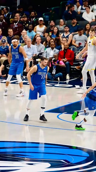 Shooters stay strapped i dont need mine 🎯🏀@Luka @Dallas Mavericks #global #sports #basketball #nba #dallas #pro #luka #klaythompson #shooters