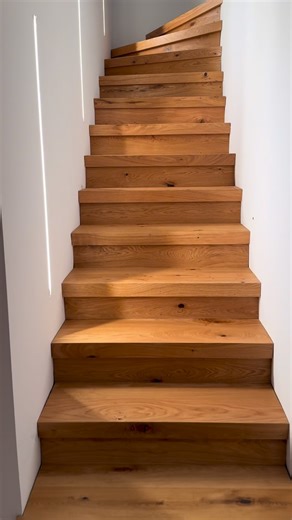 DamianParkett&Boden | Treppenstufen montieren 💪 #parkettpro #woodworking #woodworker | Instagram