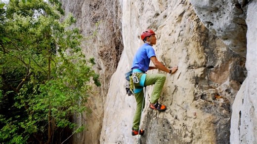 Take your climbing to the next level in Lampang! 🧗‍♂️ 📅 From 4-7 January, we are offering rock climbing, caving, and private guiding adventures, so you have the opportunity to explore a new crag! . ยกระดับการปีนเขาของคุณไปอีกขั้นที่ลำปาง! 🧗‍♂️ 📅 ตั้งแต่วันที่ 4-7 มกราคม เรามีกิจกรรมปีนผา สำรวจถ้ำ และการผจญภัยที่มีไกด์ดูแลส่วนตัว เพื่อให้คุณได้สำรวจหน้าผาแห่งใหม่ด้วยกัน! . #Lampang #RockClimbing #OutdoorAdventure #January #ปีนผา #ลำปาง #มกราคม | Chiang Mai Rock Climbing Adventures