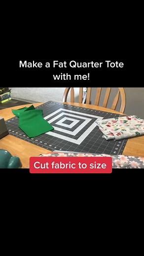 Easy Fat Quarter Tote Sewing Tutorial