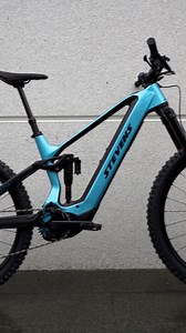 Die nächste Generation des E-Inception ED 8.7.1 GTF geht in Ocean Blue Black an den Start. Der Carbonrahmen mit downhill-orientierter Geometrie sorgt für maximalen Trail-Spaß. Mehr Infos = stevensbikes.de/e-inception-ed-8.7.1-gtf-gen2 #stevensbikes #neverstop #EInception #emtb #bosch | Stevens Bikes