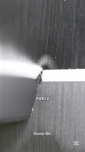 What Happens When Blades Cut Each Other? 😳