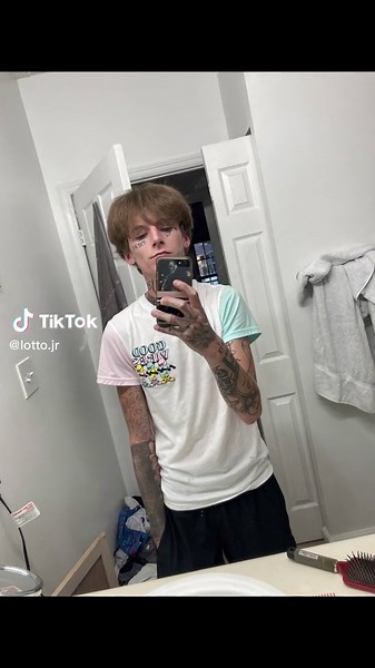 Island Boys with White Dreadlocks: Stylish Hairstyles for Men