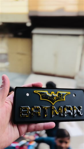 New Batman-Themed Plate Decoration