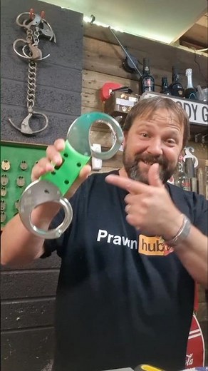 Clejuso 13 - Custom Rigid Handcuff Escape. Beefy Handcuffs