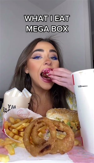 On Teste la MEGABOX KFC 🍔🍟🤤 C'est INCROYABLE! 😱🔥 #kfc #megabox