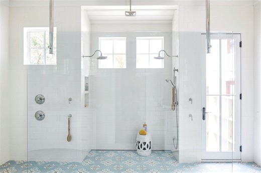 15 Items To Toss From Your Bathroom For Less Clutter