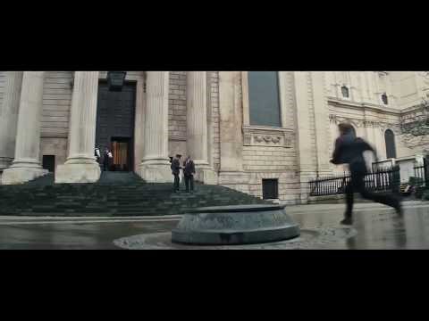 Chase - Tom Cruise Running Scene - Action Movie Clip