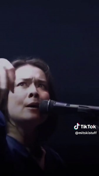 Mitski - A Pearl (Live at Primavera Sound São Paulo, 2022) #mitski #pearl #saopaulo #mitskimybeloved #mitskitok