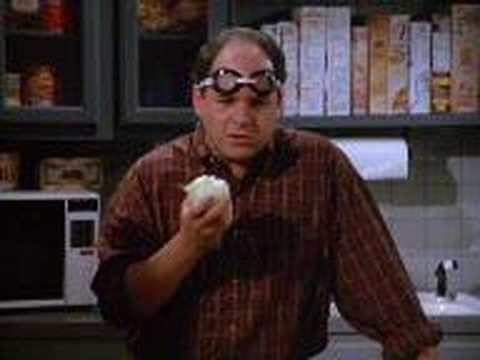 Seinfeld - George mistakes an onion for an apple