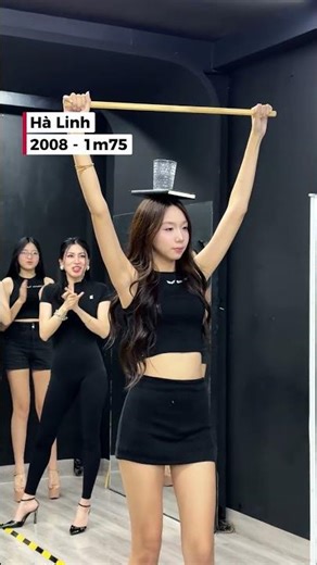 Models facing extremely hard balancing challenge #bybacademy #thanhhuyennguyen#daotaonguoimau #5g