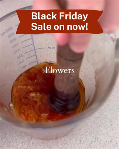 💥Black Friday Sale💥 Up to 30% off sitewide free gift! 🎁 Looking for ways to get off screens and spend more quality family time together? 🤩 📚 Beautiful nature craft books 🌿 Craft with what you can find at home and in nature 💸 No expensive supplies needed ❌ Crafts don't end up in landfill (they're mostly compostable or recyclable) 💚 Easy to follow step-by-step instructions Get the whole set and never be short of a craft idea again 🌻 | Your Wild Books