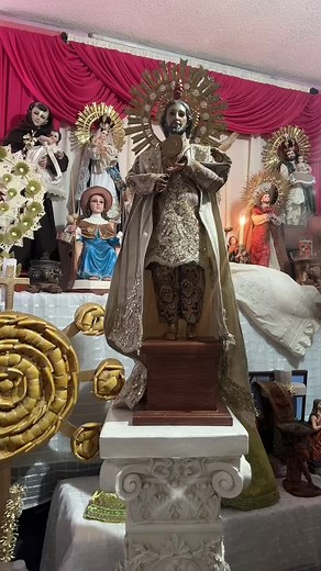 Novenario de San Judas Tadeo: Trajes y Vestimentas Espectaculares