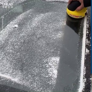 2.1M views · 1.8K shares | The only ice scraper you'll need this winter ❄️ | UNILAD Tech | Facebook