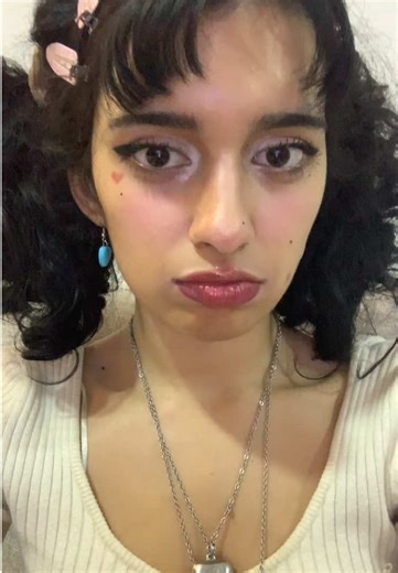 Jiji ✨✨🧚🏽‍♀️ ig: forr_susuupp Yesstyle code: FORRSUSUUPP06 FlowerKnows code: FORRSUSUUPP_62 Síganme en mi canal de WhApp- link en mi perfil • #neurodivergent #neurodivergente #mesdelautismo #autism #♾️🌈 •