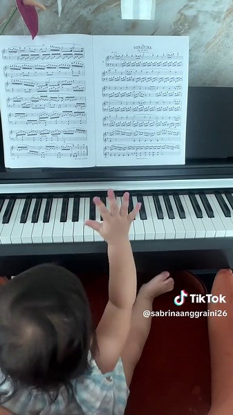 Cover Lagu Piano Klasik: Moana dan Lainnya
