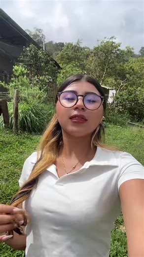 Videos de karen:) (@gisel_karen01) con “sonido original - iWex.Music 𓆩𓆪”