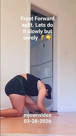 How to do forward Front yoga split 🫠