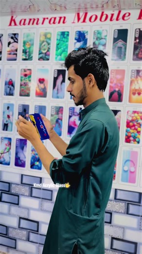 KMD ACRYLIC GLASS BACK SIDE FOR MOBILE PROTACTION AND 👀 amazing Glass #fypシ゚viral #kmd_center_3 #kamranmobiledecorationmankera #1millionaudition #100kviews