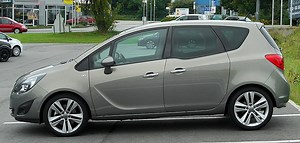 Opel Meriva: Motorkontrollleuchte leuchtet gelb / blinkt dauerhaft