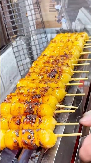 Soy sauce-scented grilled dango! A masterpiece crafted with time and care #japanesefood