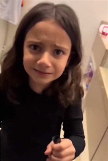 Cute reaction to being scared 😂 #viral #sofunny #funnyscare #laughing #funnymoments