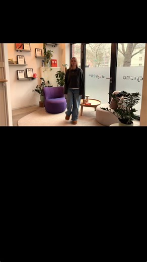 Du willst richtig designen lernen? Dann starte deine Ausbildung als Mediengestalter:in bei uns! Was dich erwartet: • Echte Projekte • Print, Web, Bildbearbeitung • Ein Team, das dich pushed • Münster-Agentur-Vibes Benefits wie JobRad Was wir von dir wollen: • Kreativität (obviously) • Bock auf Photoshop/InDesign • Teamplayer-Energy Bewirb dich: jobs@cyrano.de Mehr Infos in der Bio. Das könnte dein Job sein 🫶