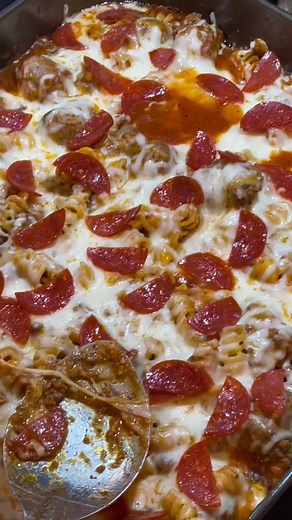 Pizza Pasta Bake Recipe: Easy and Delicious