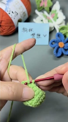 How to keep the slip stitch in crochet straight