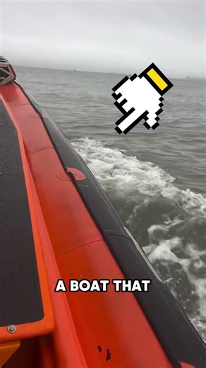 Capsized? This Boat Saves Itself #genius #maritime